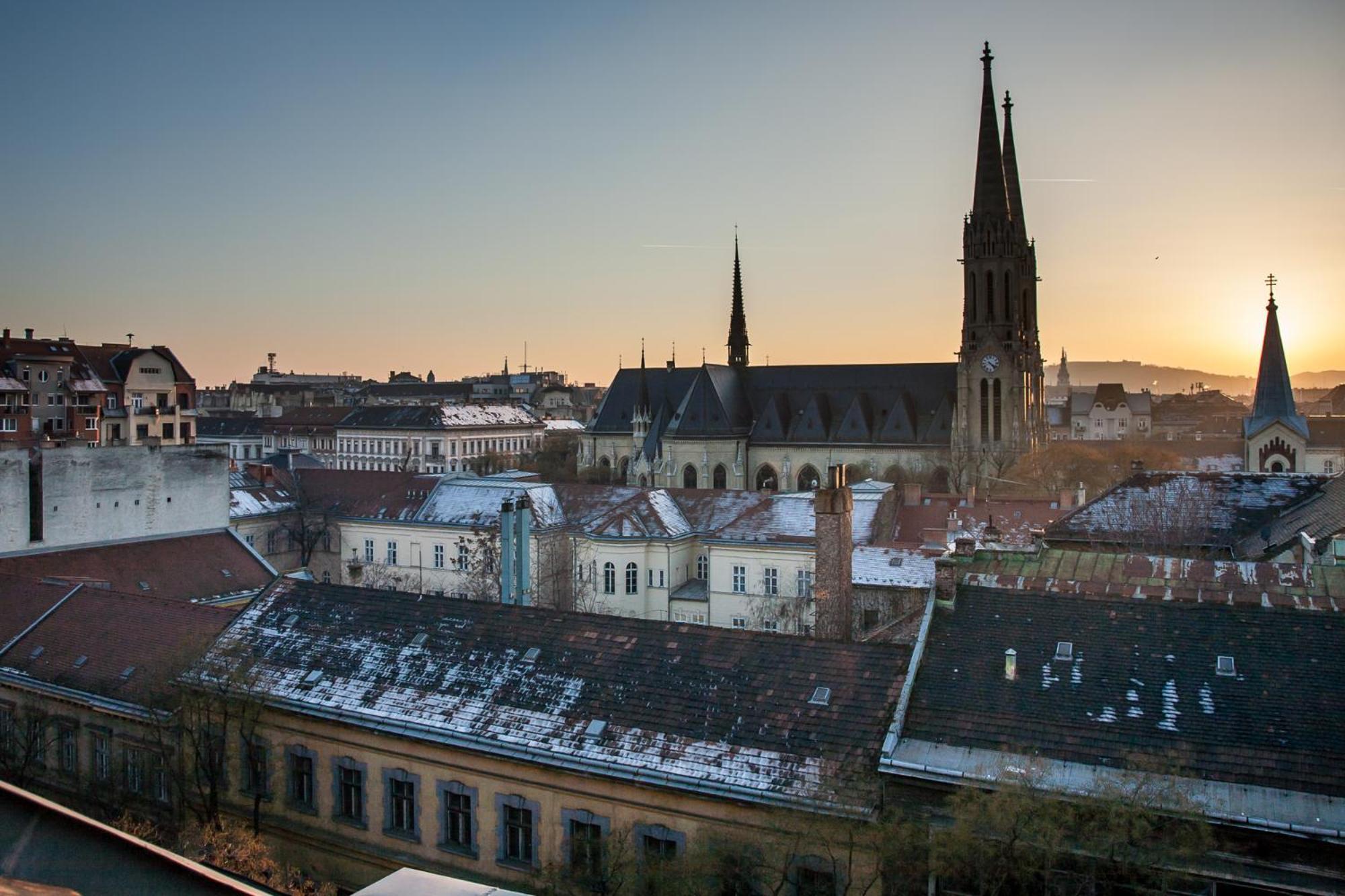 In Budapest Apartments Hotel Luaran gambar