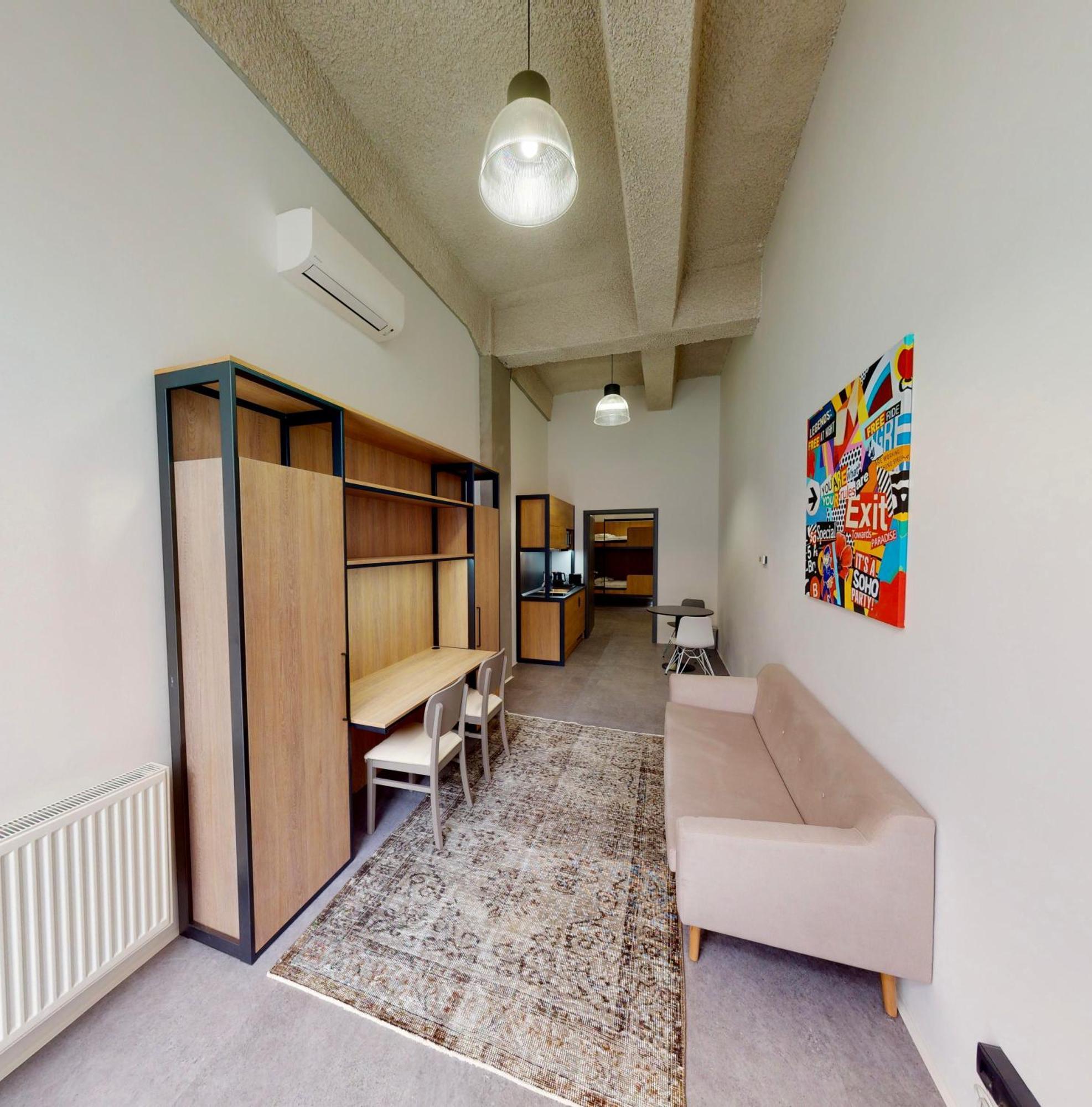 In Budapest Apartments Hotel Bilik gambar